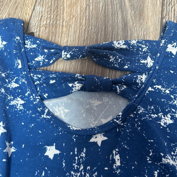 Blue jumper with white stars - Picture 2 of 3